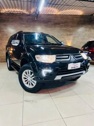 MITSUBISHI PAJERO DAKAR 3.5 HPE 7 LUGARES 4X4 V6 24V FLEX 4P AUTOMÁTICO
